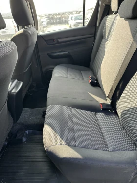 Toyota Hilux 2.4 D-4D Double Cab Active 4x4, снимка 11