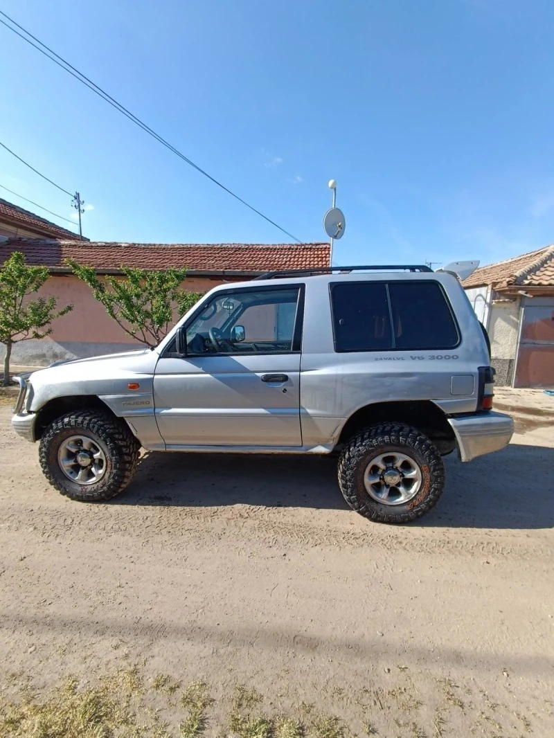 Mitsubishi Pajero 2 Facelift, снимка 3 - Автомобили и джипове - 47464377