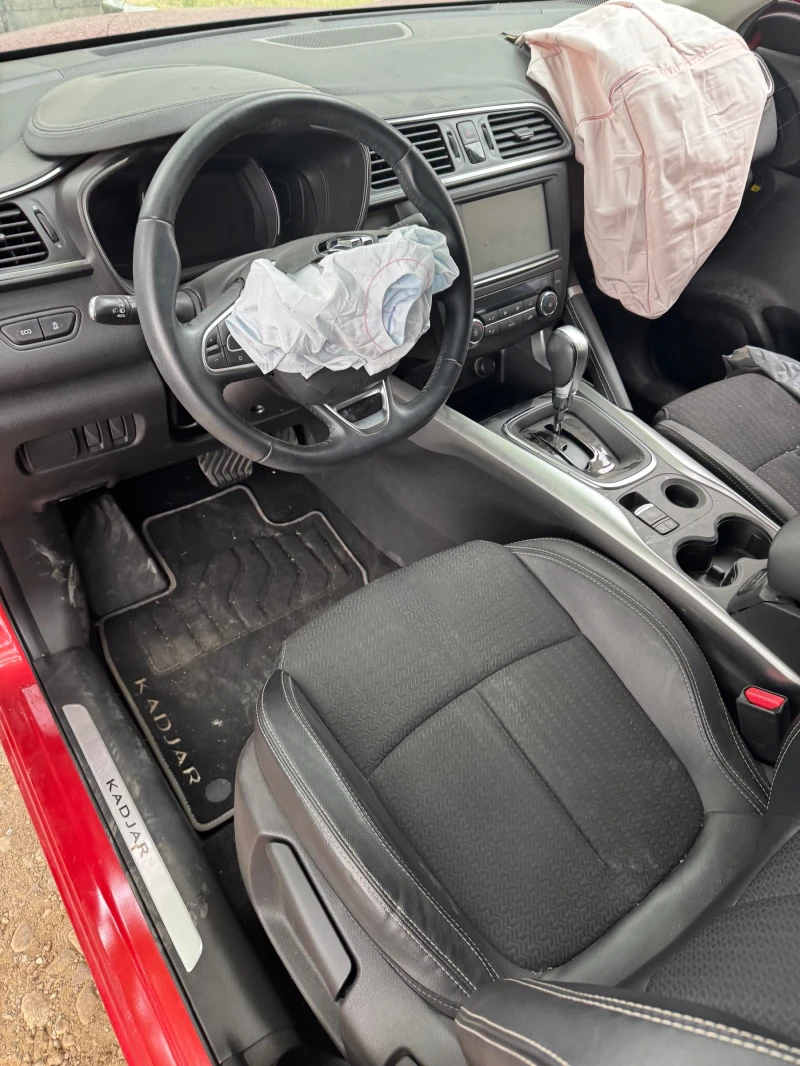 Renault Kadjar 1.6DCI 4WD 1.5DCI, снимка 11 - Автомобили и джипове - 51411077