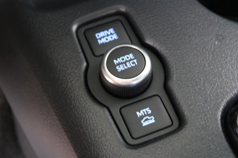 Toyota Hilux 2.8 D-4D/INVINCIBLE/DOUBLE CAB/JBL/360/LED/, снимка 12 - Автомобили и джипове - 52581661