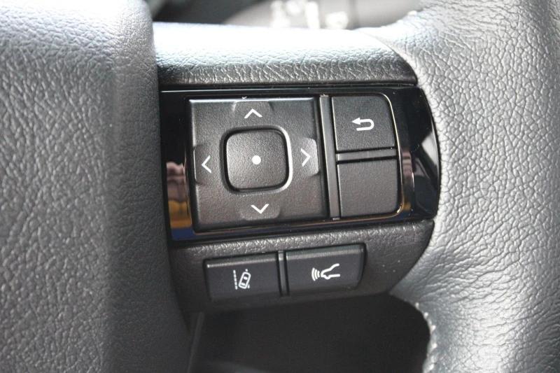Toyota Hilux 2.8 D-4D/INVINCIBLE/DOUBLE CAB/JBL/360/LED/, снимка 6 - Автомобили и джипове - 52581661