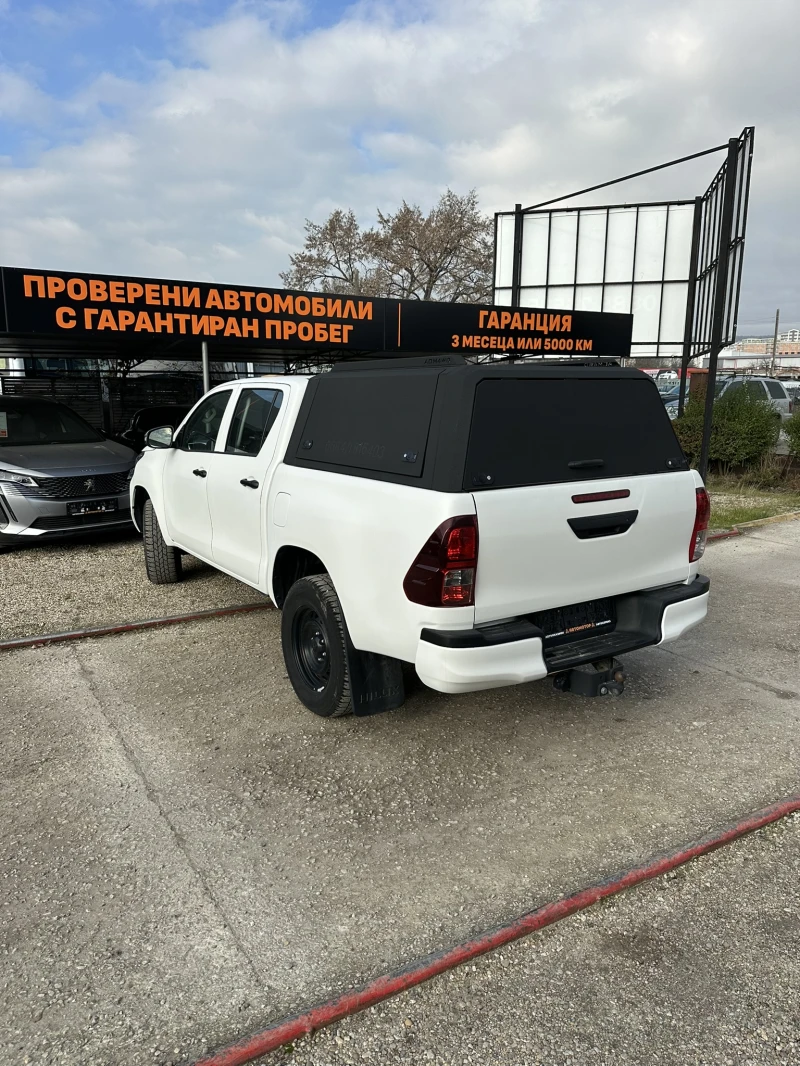 Toyota Hilux 2.4 D-4D Double Cab Active 4x4, снимка 8 - Автомобили и джипове - 52753224