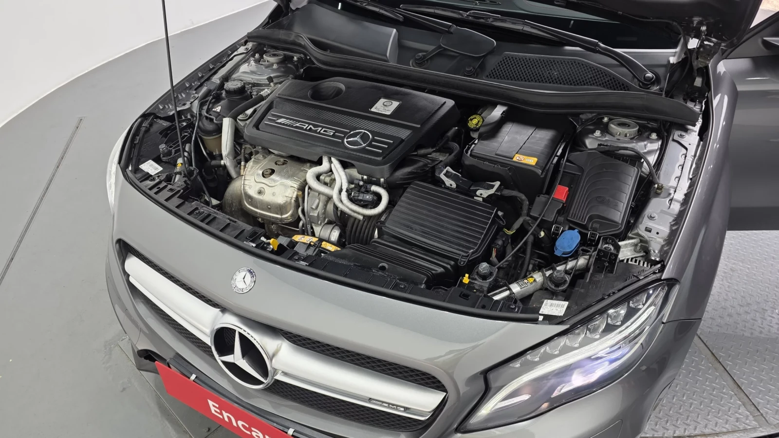 Mercedes-Benz GLA 45 AMG BURMASTER* PANO* KEYLESS* DYNAMICA* КРАЙНА ЦЕНА, снимка 17 - Автомобили и джипове - 54429152