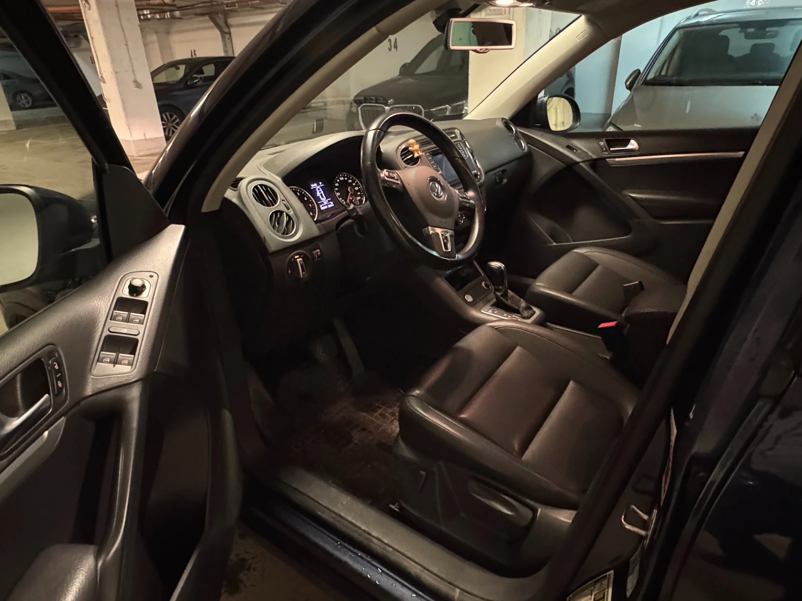 VW Tiguan 4x4, автоматик, бензин, снимка 7 - Автомобили и джипове - 54464135