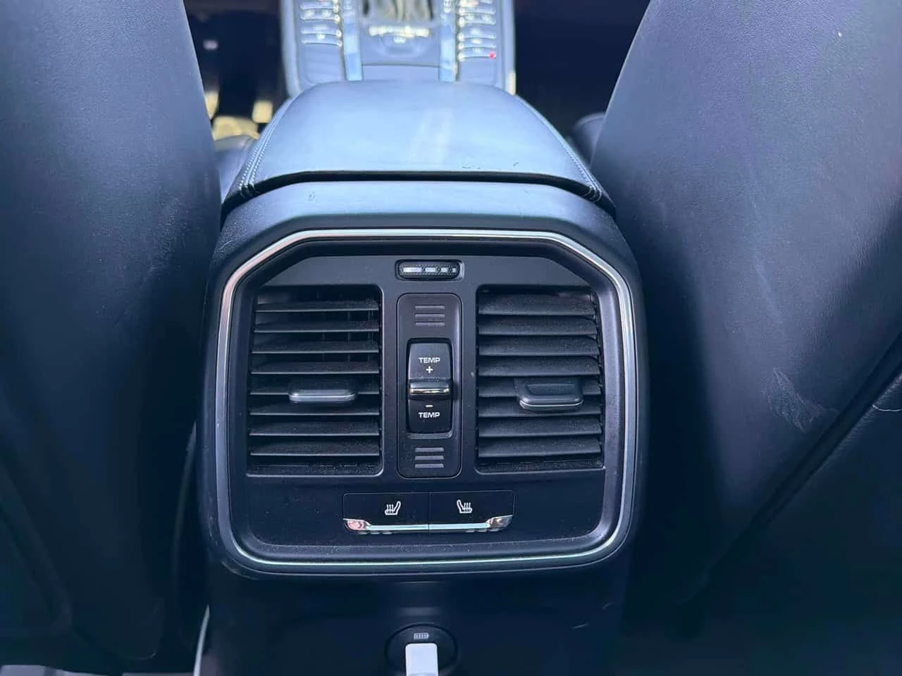 Porsche Macan * S * CARFAX * ОПЦИЯ ЗА ФИНАНСИРАНЕ, снимка 14 - Автомобили и джипове - 54987652