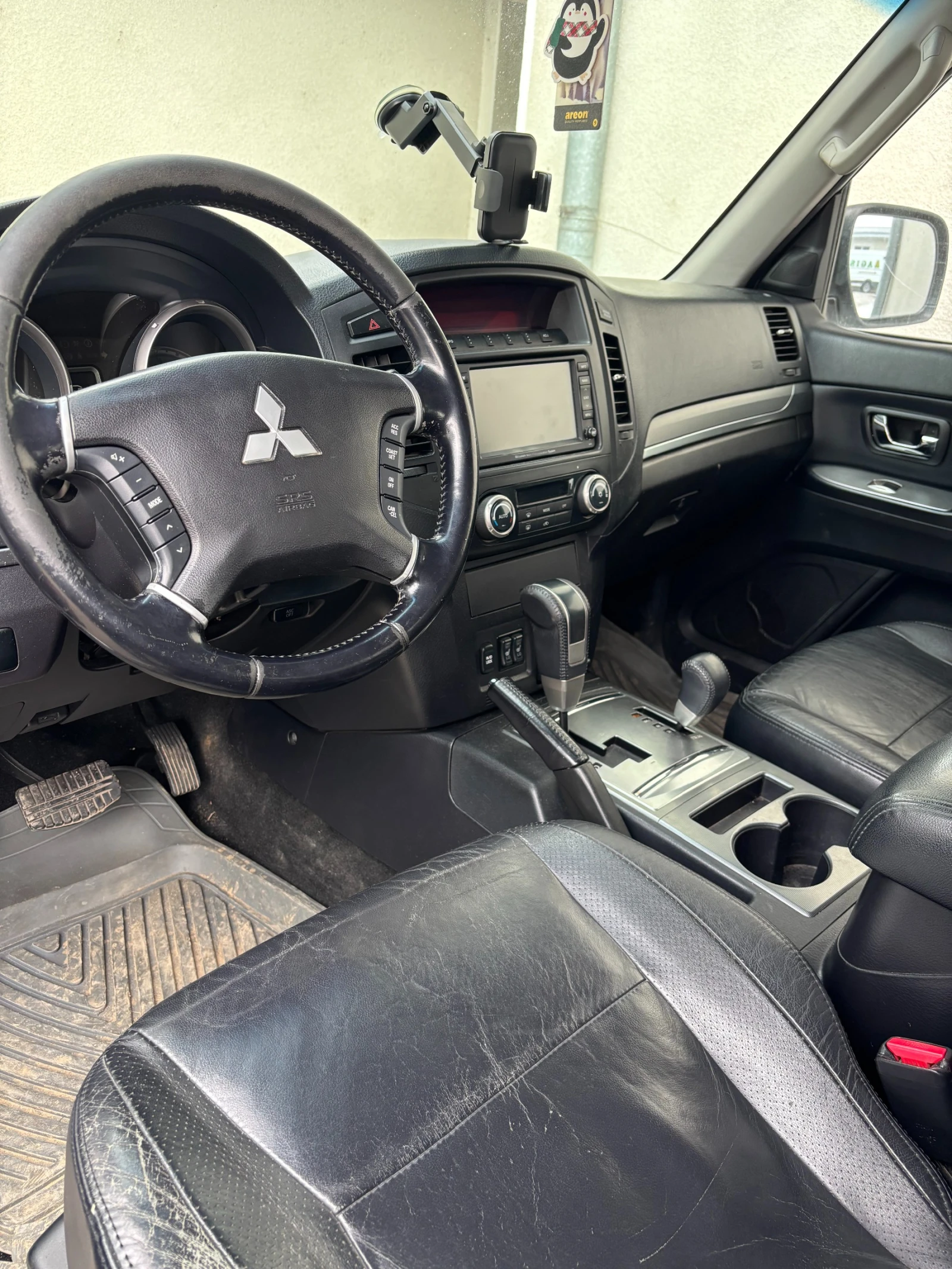 Mitsubishi Pajero, снимка 5 - Автомобили и джипове - 54987873