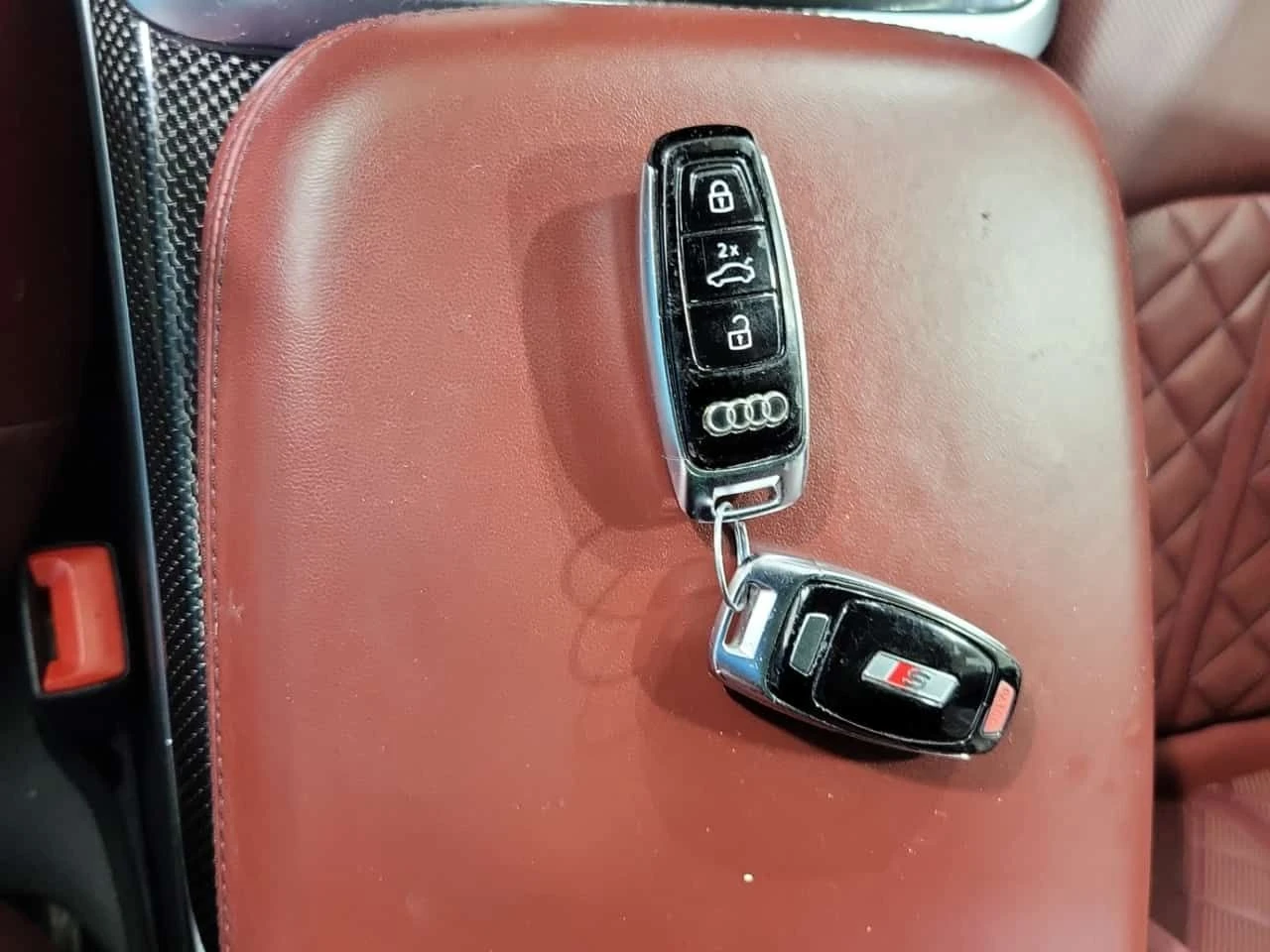 Audi SQ8 * 4.0 TFSI QUATTRO * CARFAX * От VW * , снимка 10 - Автомобили и джипове - 55517248