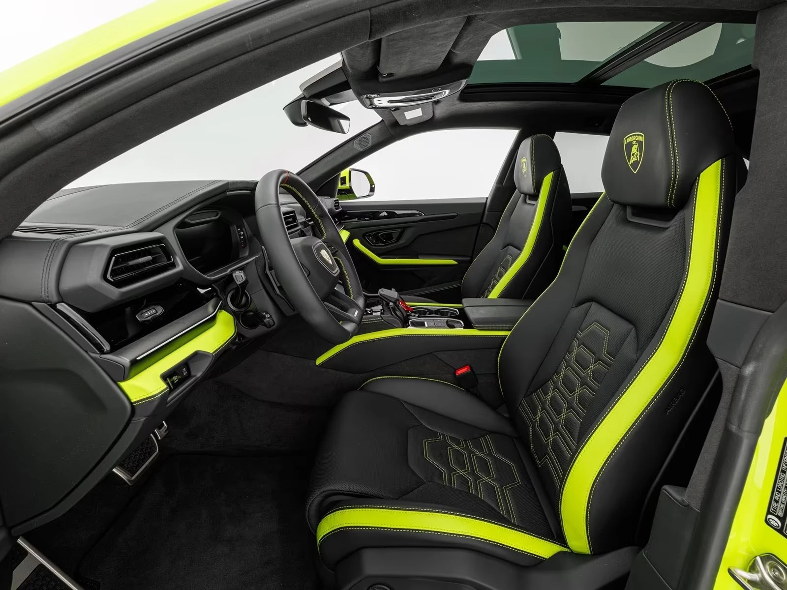 Lamborghini Urus SE / FACELIFT / CERAMIC / B&O / PANO / HUD / 360 /, снимка 9 - Автомобили и джипове - 55748901