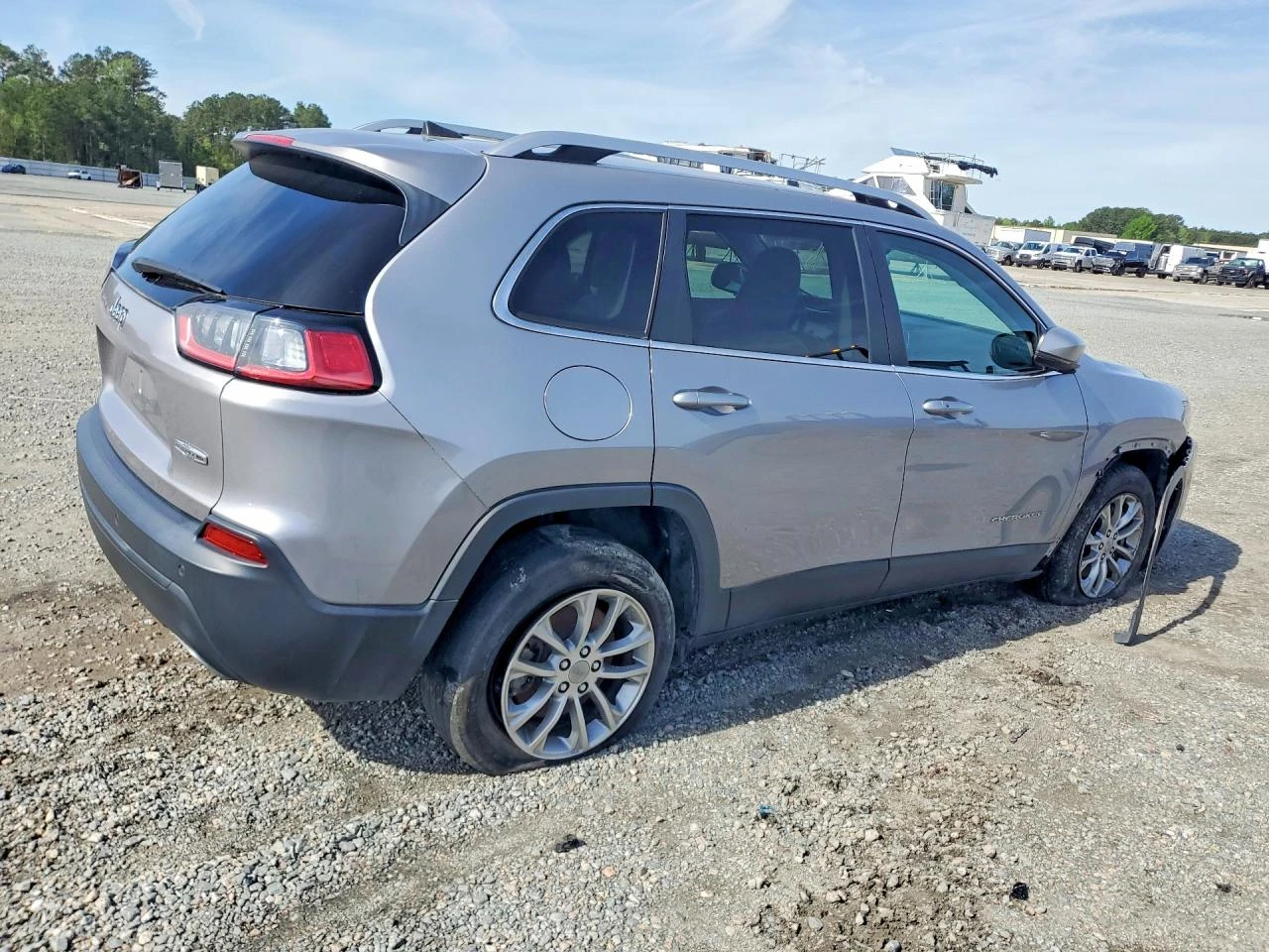 Jeep Cherokee, снимка 11 - Автомобили и джипове - 55755132