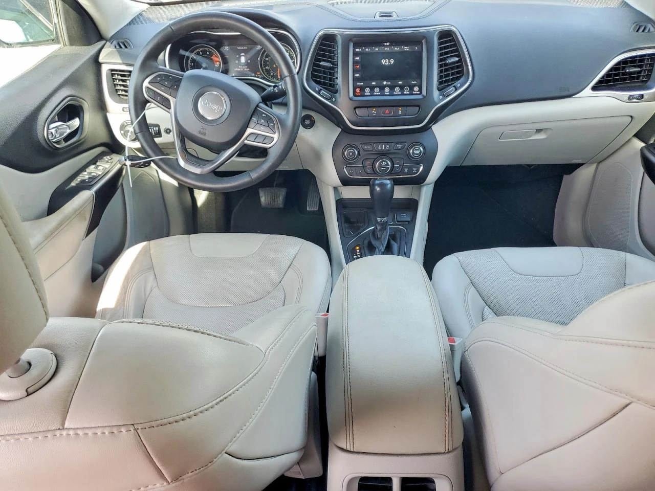 Jeep Cherokee, снимка 12 - Автомобили и джипове - 55755132
