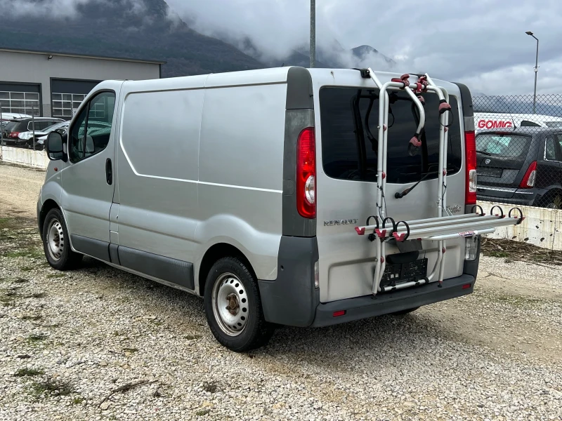 Renault Trafic 2.0, снимка 4 - Бусове и автобуси - 52687846