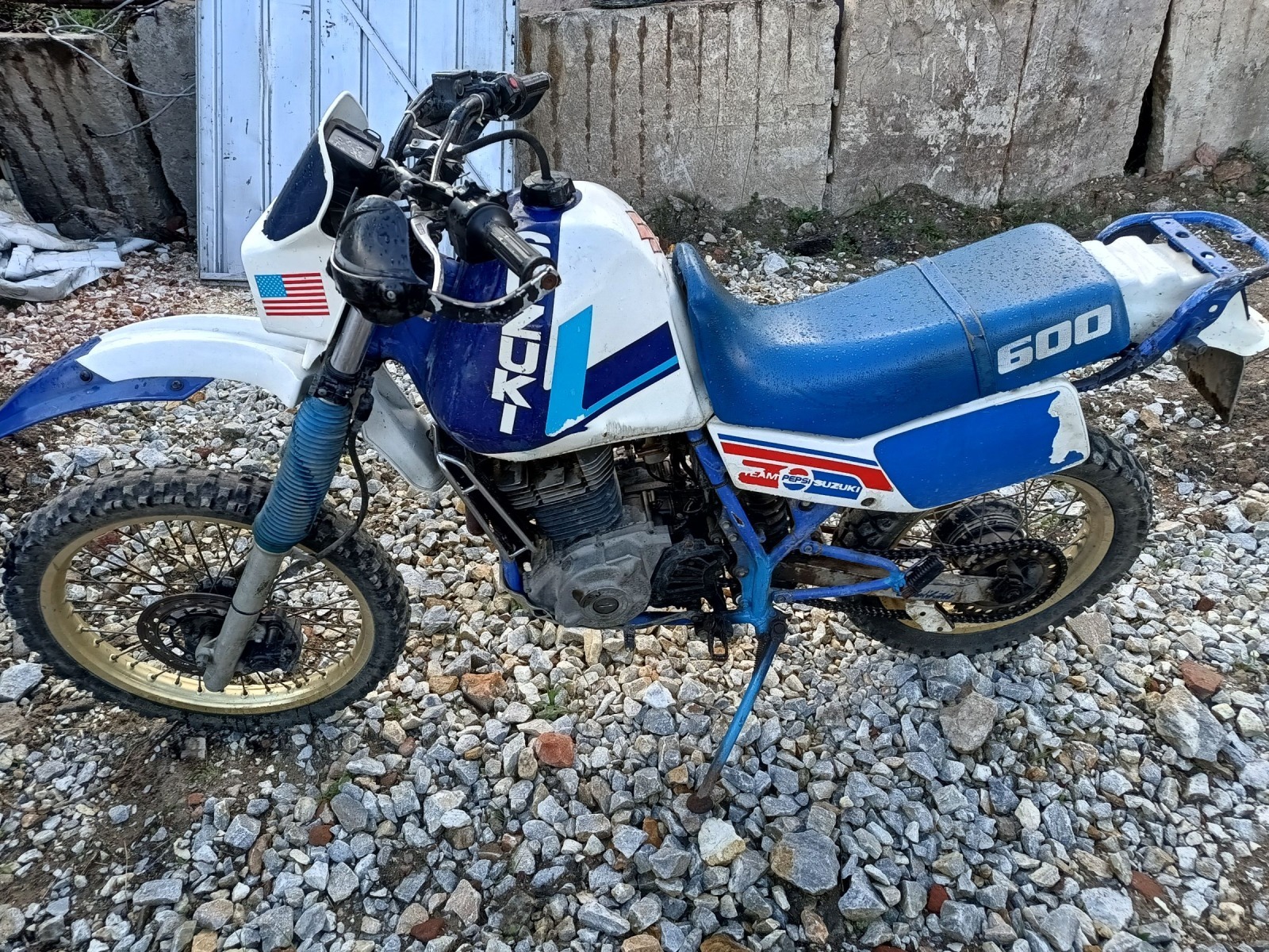 Suzuki Dr 600 - изображение 1