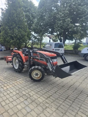 Трактор Kubota GL 25 с челен товарач, снимка 1