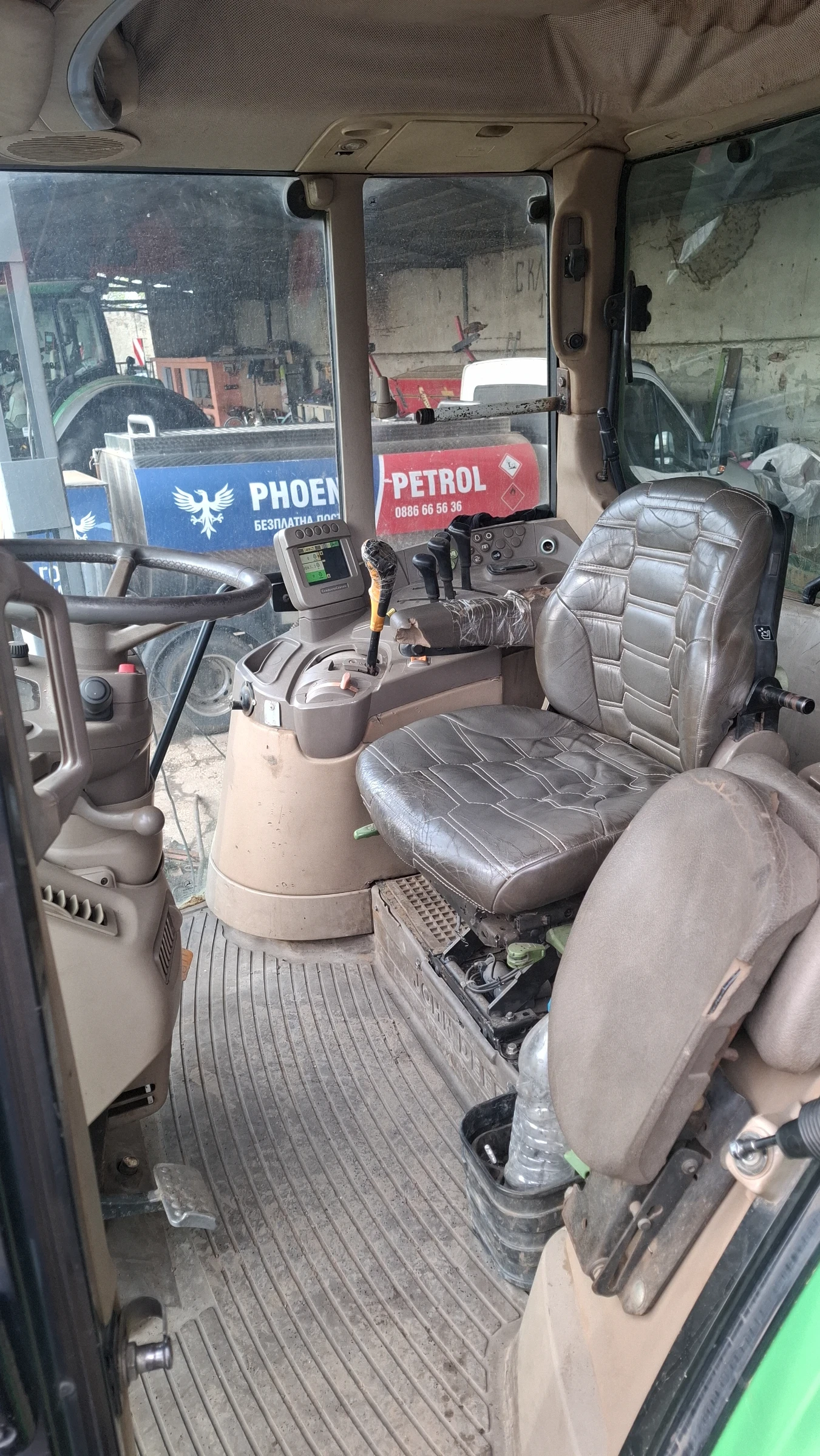 Трактор John Deere 6930 premium , снимка 13 - Селскостопанска техника - 56171761