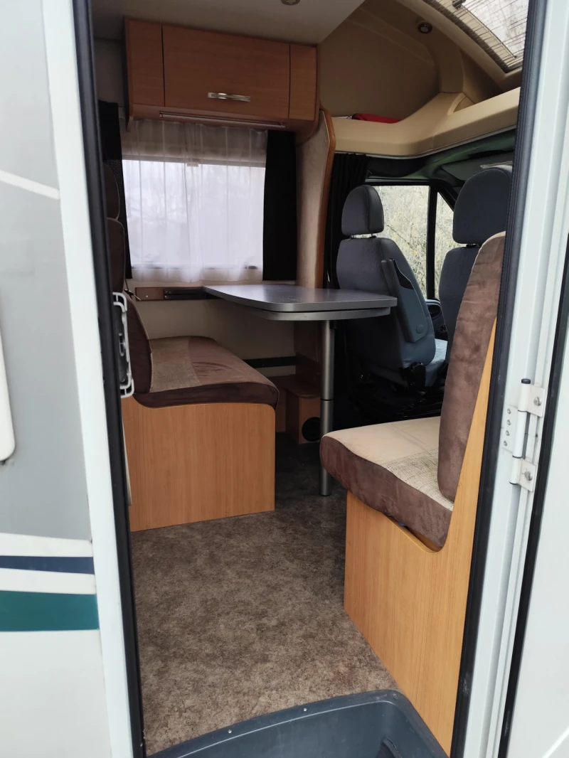 Кемпер Chausson Flash 20, снимка 12 - Каравани и кемпери - 53392733