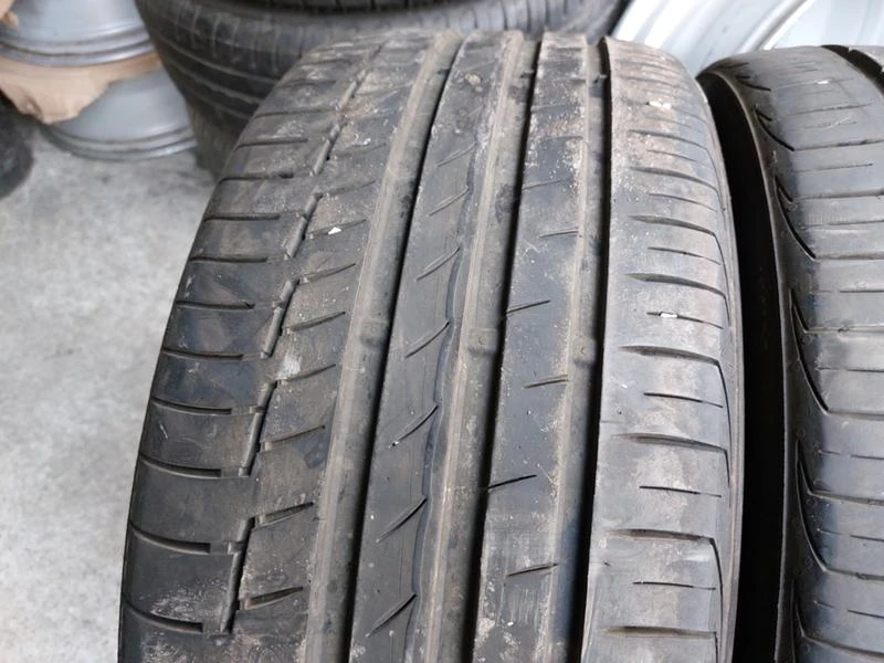 Гуми Летни 225/40R18, снимка 4 - Гуми и джанти - 36273886