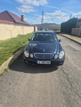 Mercedes-Benz E 220, снимка 1