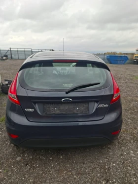 Ford Fiesta 1.6 бензин, снимка 3