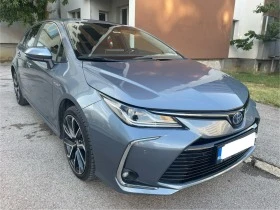 Toyota Corolla Luxury + , снимка 1