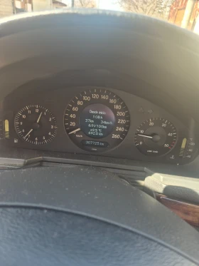 Mercedes-Benz E 220 - 3500 € / 6845.40 лв. - 98744962 11