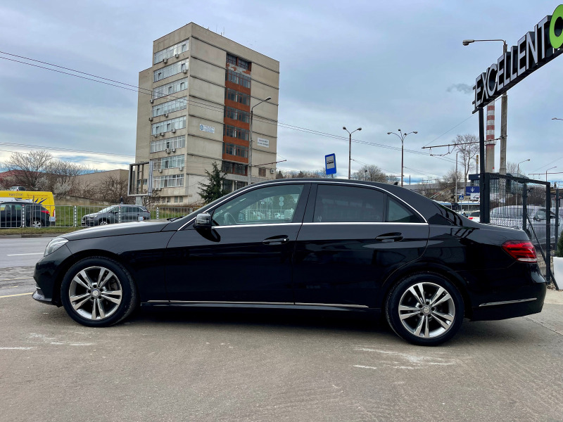 Mercedes-Benz E 220 FACELIFT* AVANTGARDE* LASER-LED* , снимка 2 - Автомобили и джипове - 44756084