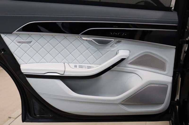 Audi A8 50 TDI Long Quattro S-line = NEW= Exclusive Гаранц, снимка 12 - Автомобили и джипове - 44776910