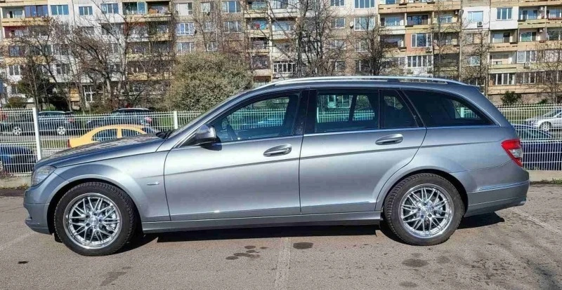 Mercedes-Benz C 220 CDI  Avantgarde, снимка 3 - Автомобили и джипове - 44939639