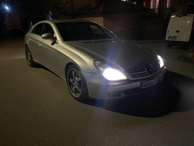 Mercedes-Benz CLS 320 320 cdi Обслужен на Пружини, снимка 9 - Автомобили и джипове - 48182704