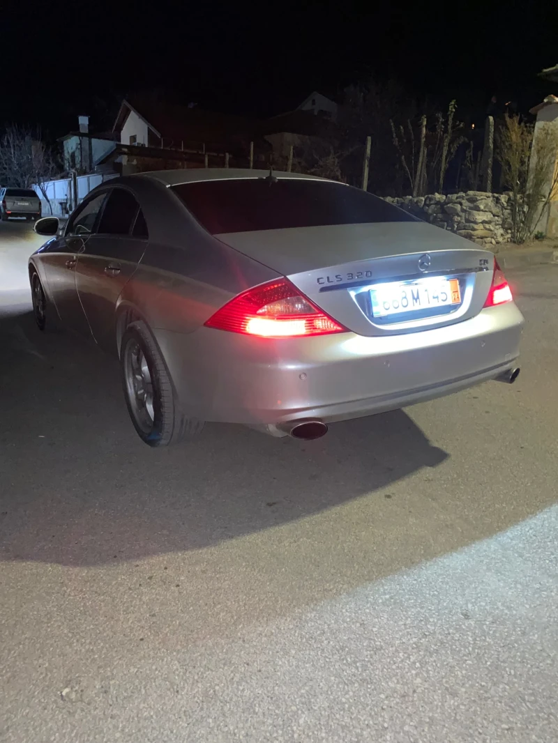 Mercedes-Benz CLS 320 320 cdi Обслужен на Пружини, снимка 8 - Автомобили и джипове - 48182704