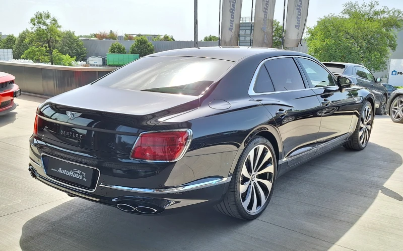 Bentley Flying Spur V8, снимка 3 - Автомобили и джипове - 48629885