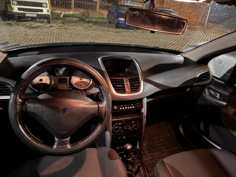 Peugeot 207 1.6i, снимка 4 - Автомобили и джипове - 49220674