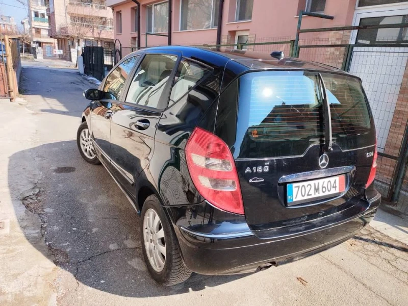 Mercedes-Benz A 180, снимка 4 - Автомобили и джипове - 49270629