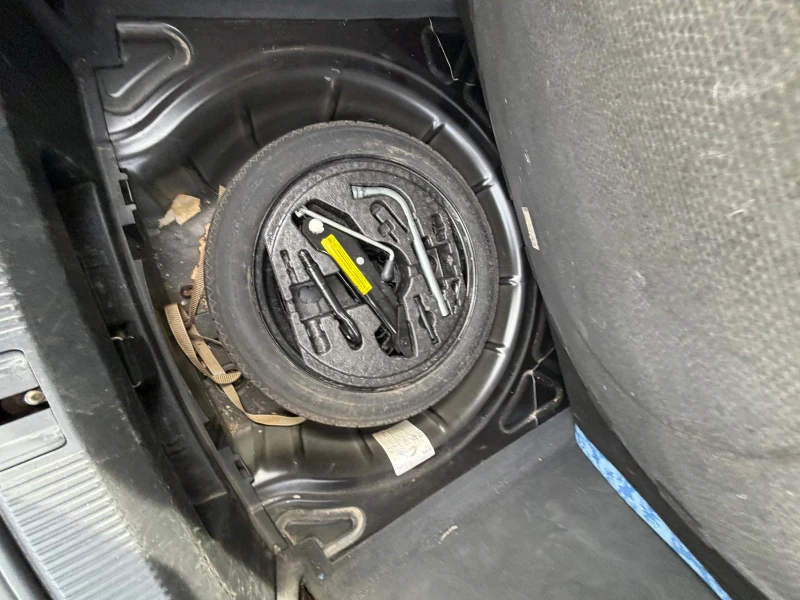 Audi A3 1.6tdi cay автомат, снимка 13 - Автомобили и джипове - 52577560