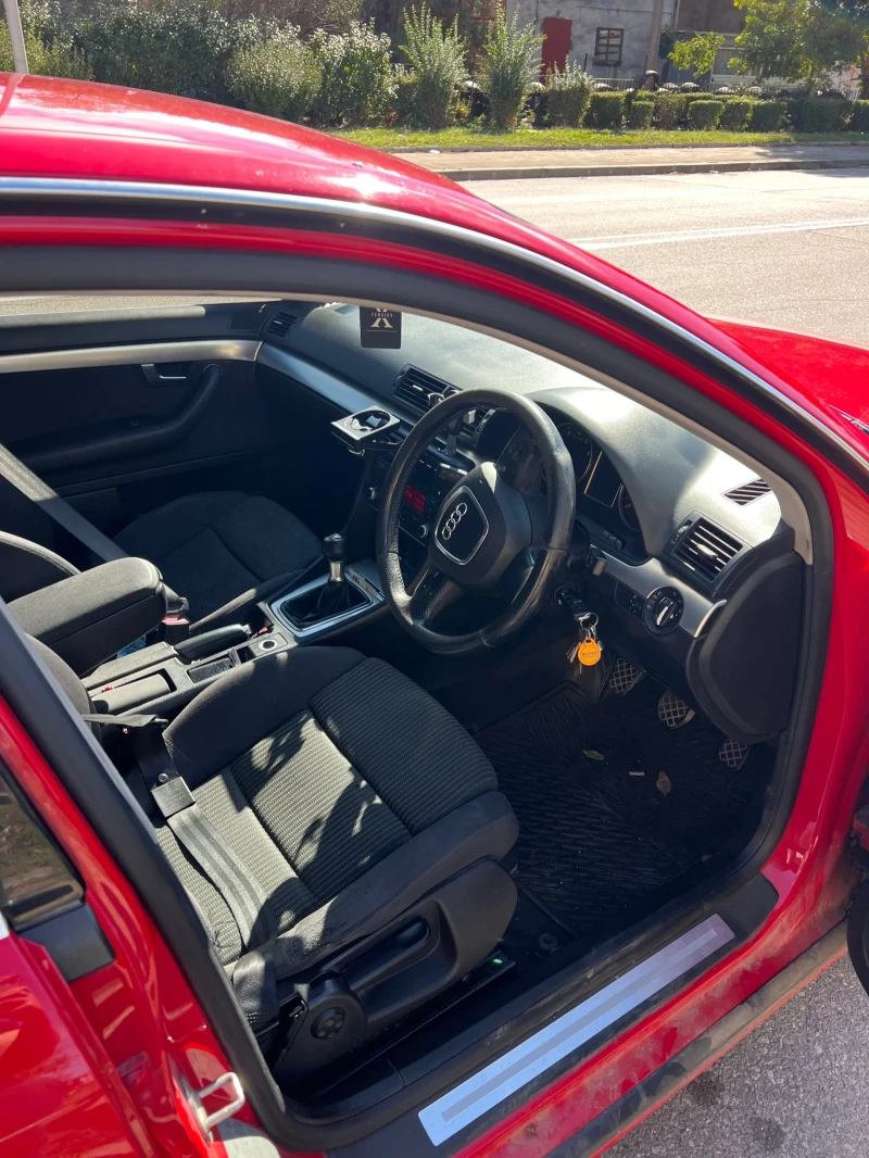 Audi A4 2.0 T, снимка 4 - Автомобили и джипове - 52711614