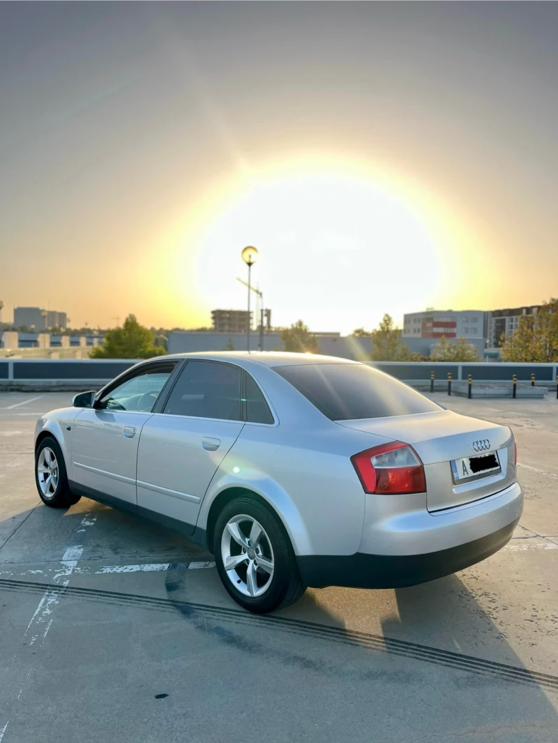 Audi A4 1.9TDI AVF 6ck., Круиз к. ТОП Състояние , снимка 5 - Автомобили и джипове - 53223962