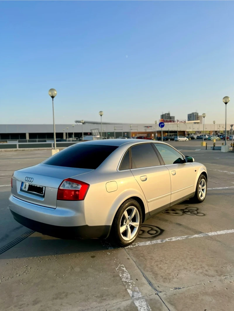 Audi A4 1.9TDI AVF 6ck., Круиз к. ТОП Състояние , снимка 6 - Автомобили и джипове - 53223962