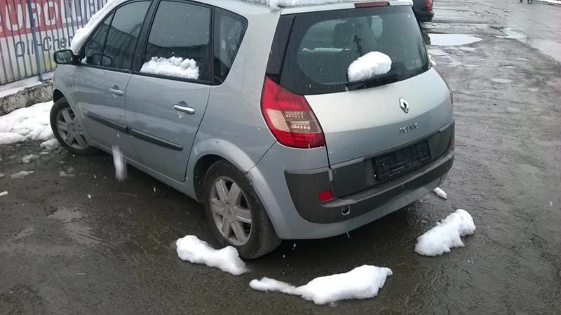 Renault Scenic 1.9dci, снимка 3 - Автомобили и джипове - 45949137