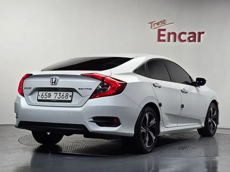 Honda Civic 2.0 , снимка 2 - Автомобили и джипове - 54956683