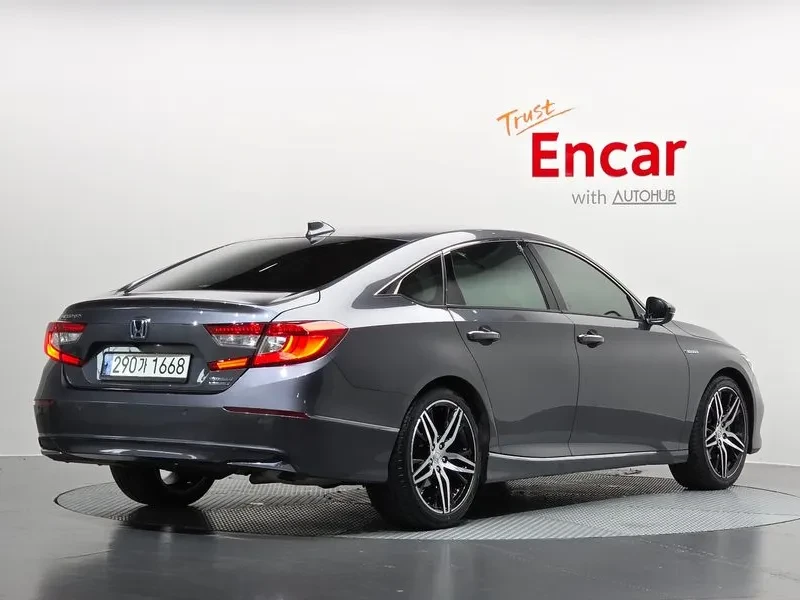 Honda Accord  Generation 2.0 Hybrid Touring/ ����� �� ��������� | Mobile.bg � ����������� 2