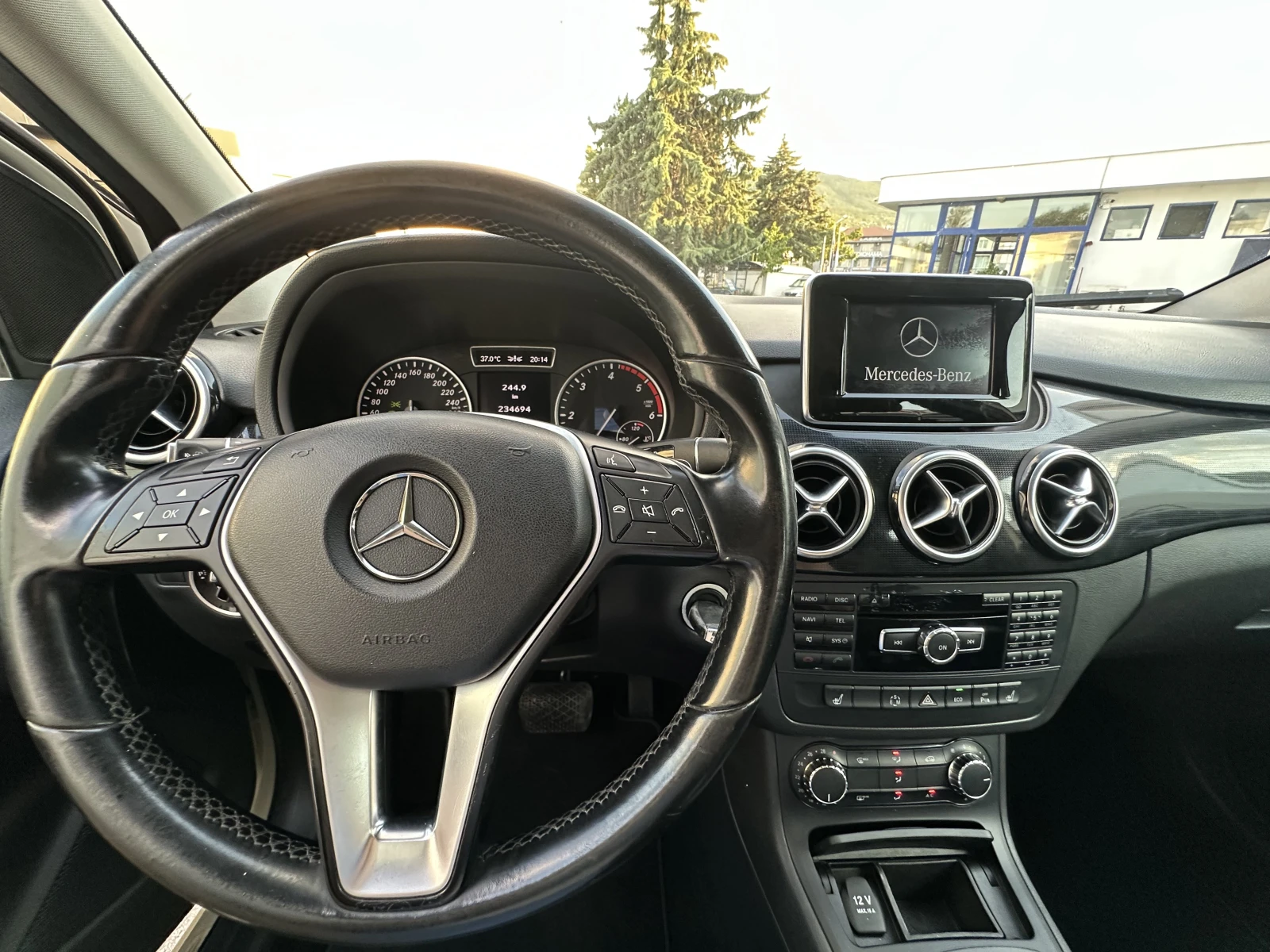 Mercedes-Benz B 180  - изображение 7