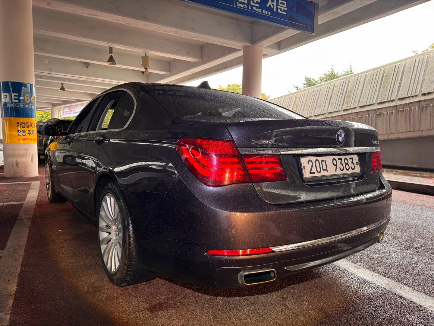 BMW 740 ОЧАКВАН ВНОС - КАТО НОВА! - изображение 4