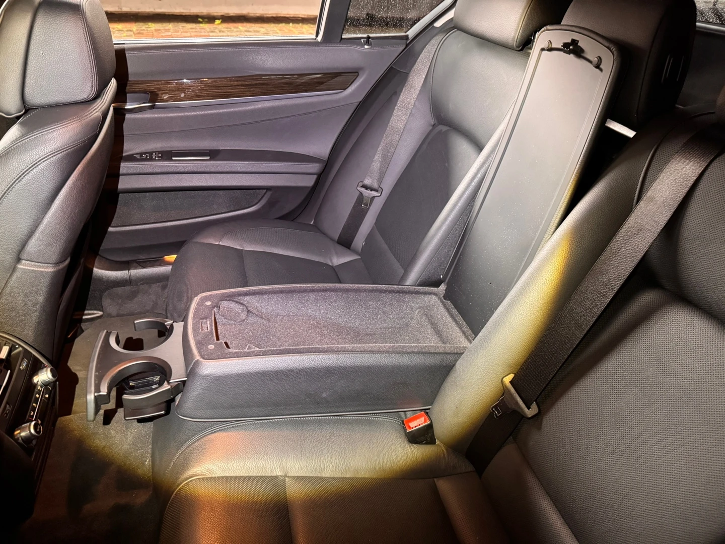 BMW 740 ОЧАКВАН ВНОС - КАТО НОВА! - изображение 9