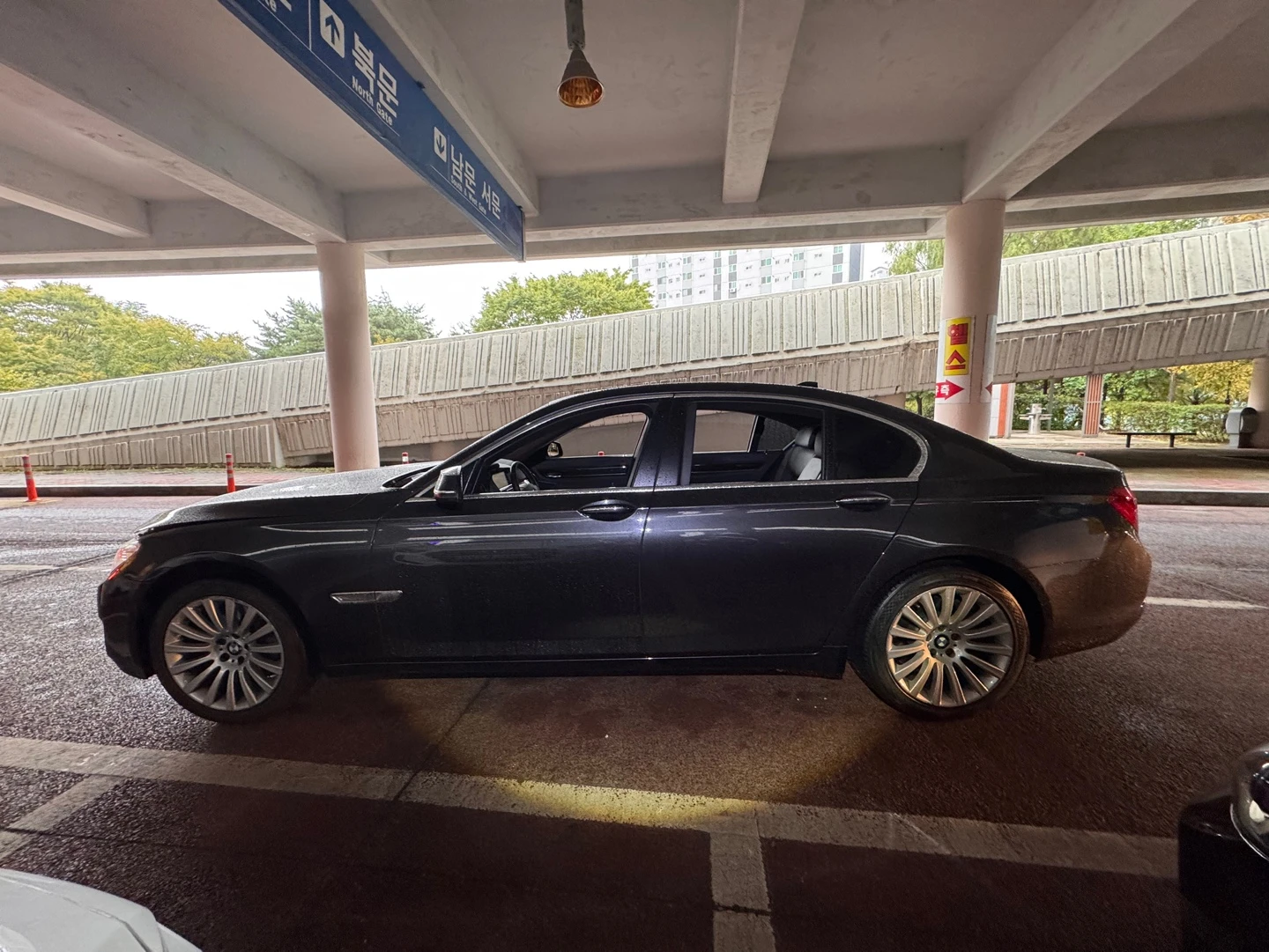 BMW 740 ОЧАКВАН ВНОС - КАТО НОВА! - изображение 8