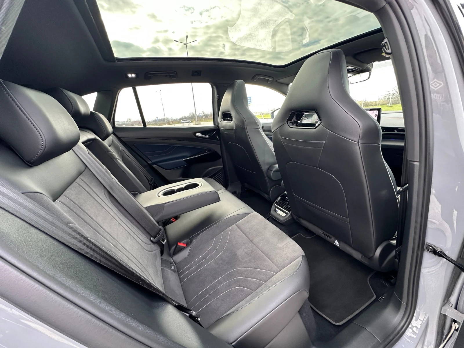 VW ID.4 GTX SPORT SEATS/PANO/360Cam/Keyless/�������/����� | Mobile.bg � ����������� 14