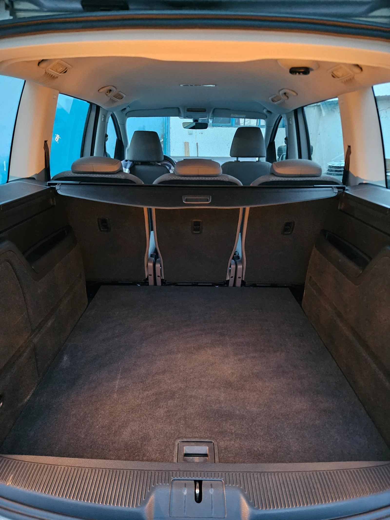 Seat Alhambra 2.0tdi, снимка 13 - Автомобили и джипове - 53895475