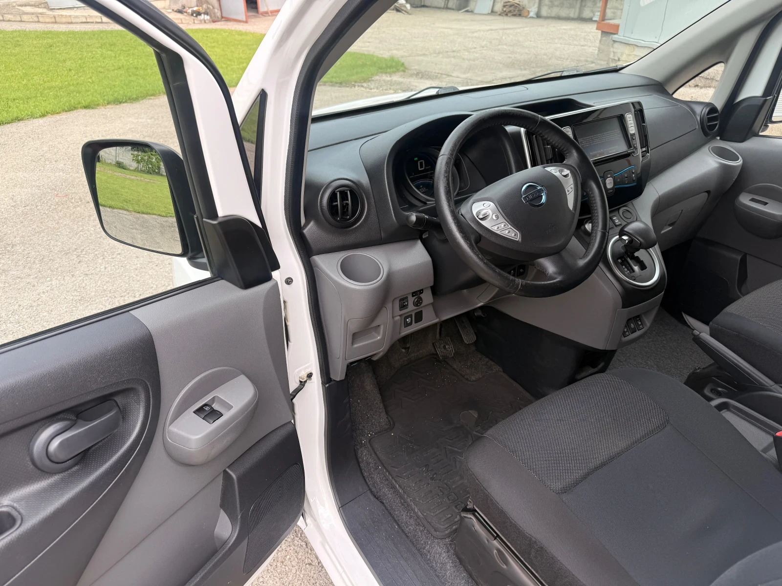 Nissan e-NV200 42kwh, снимка 10 - Автомобили и джипове - 54497894