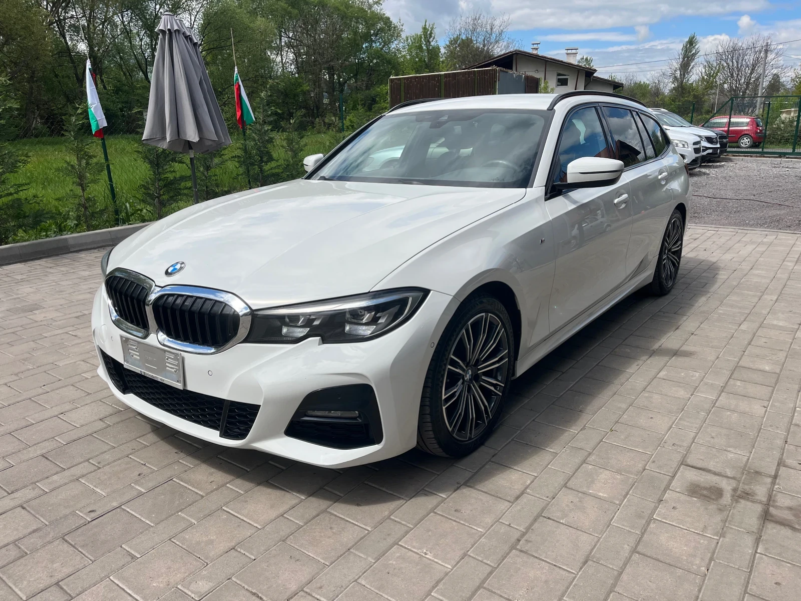 BMW 318 M-Sport full 48v Top, снимка 3 - Автомобили и джипове - 54568296