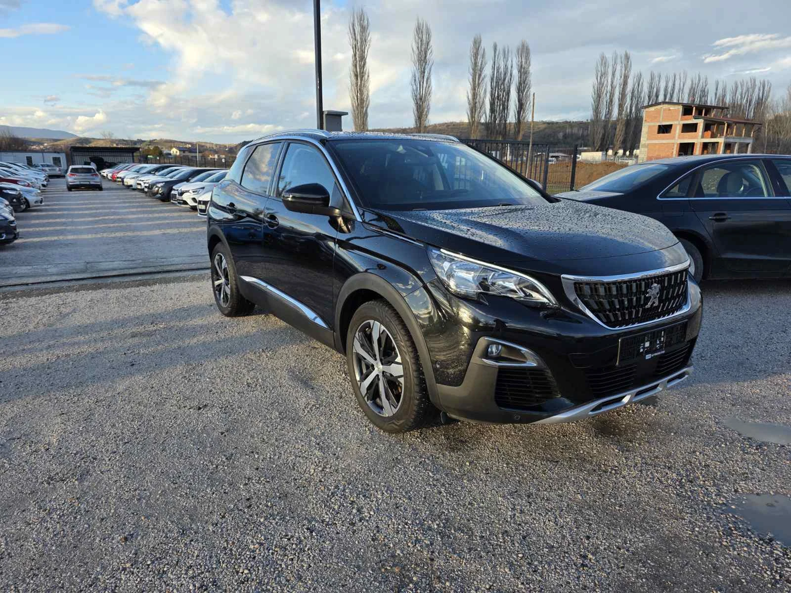 Peugeot 3008 1.2 PureTech Автоматик| Навигация| Парктроник, снимка 3 - Автомобили и джипове - 54762260