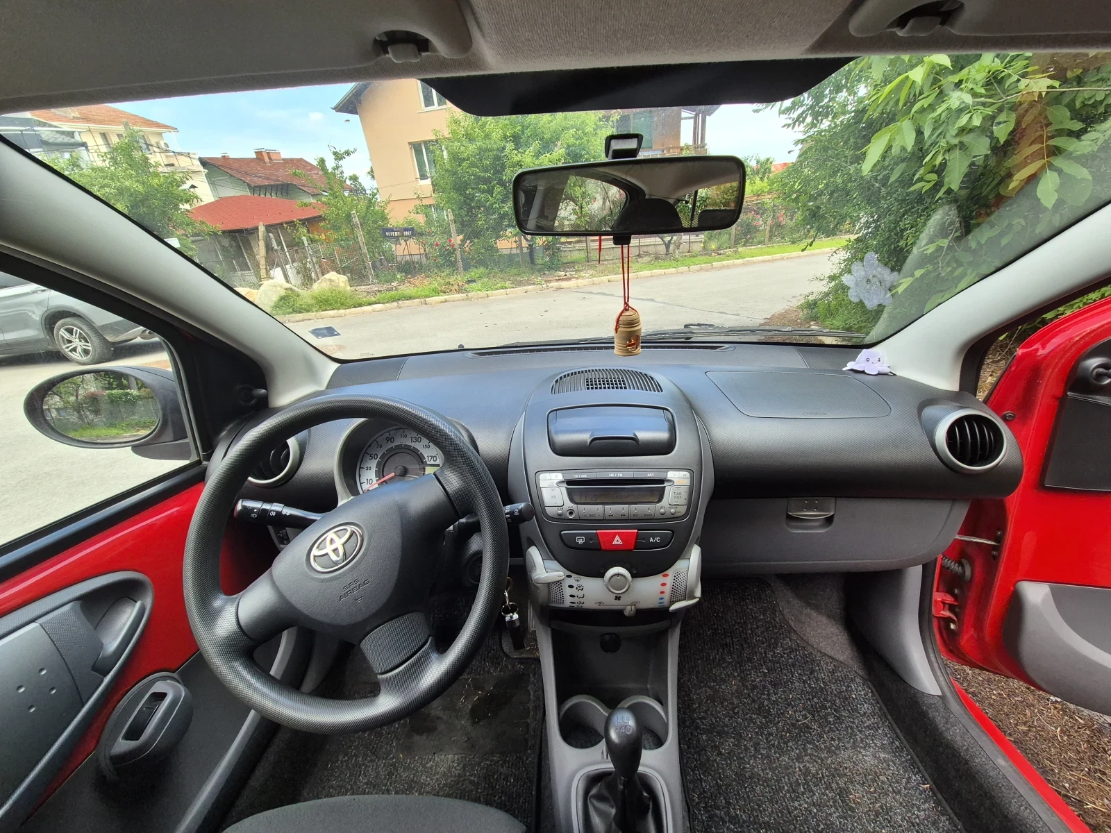 Toyota Aygo, снимка 3 - Автомобили и джипове - 54788569