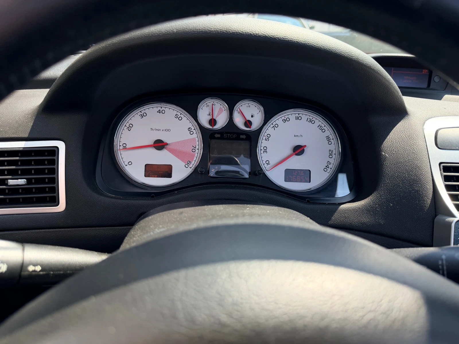 Peugeot 307 CC Cabrio Automatic Camera Climatronic Tempomat, снимка 9 - Автомобили и джипове - 55060765
